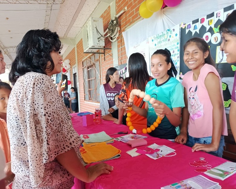 Niños y adolescentes lideran Jornada de Sensibilización Comunitaria sobre Salud Sexual
